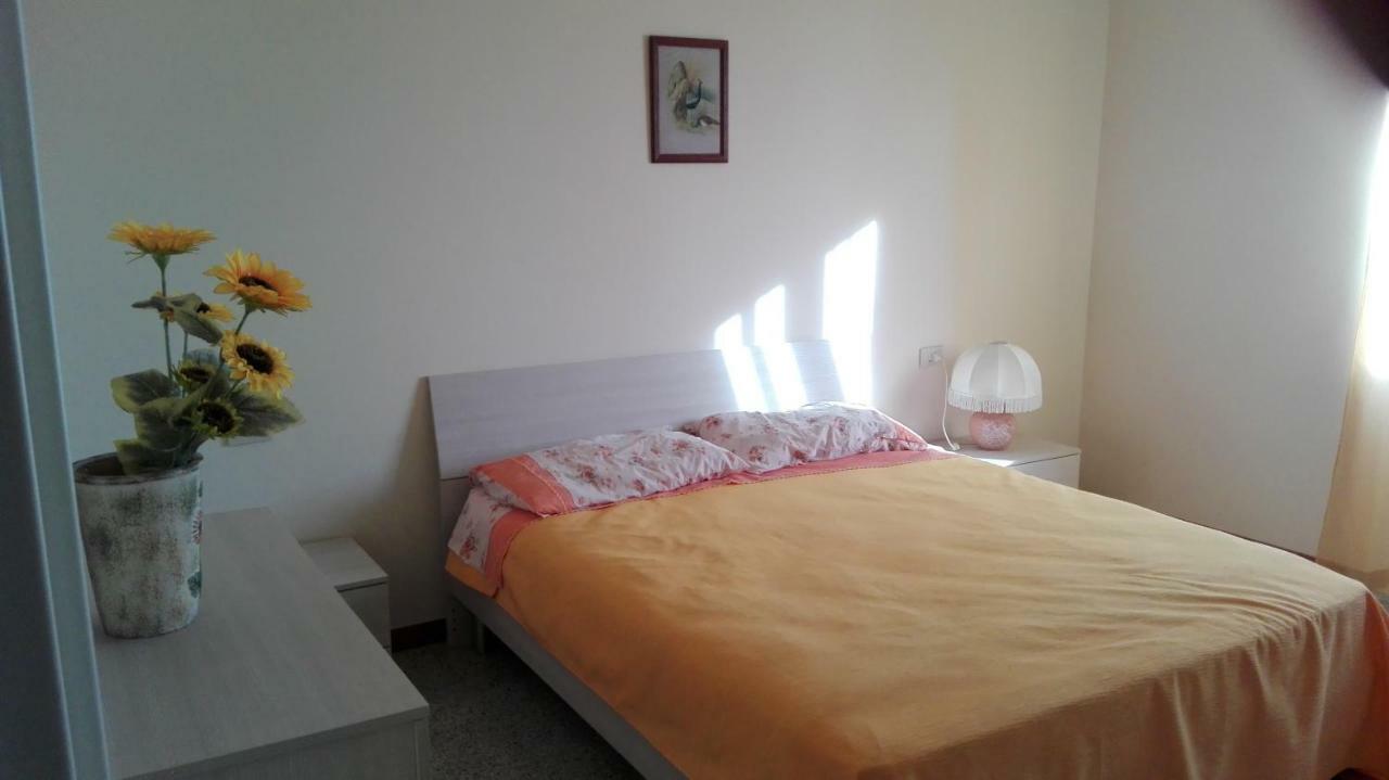 Acasadivalentina Villa Maranola Buitenkant foto